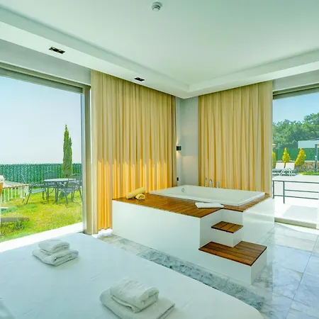 Neptune 2 - Planet Luxury Villa *