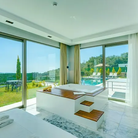 Neptune 2 - Planet Luxury Villa