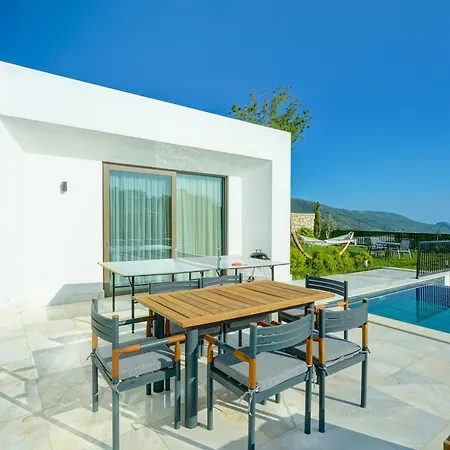 Neptune 2 - Planet Luxury * Islamlar (Mediterranean)